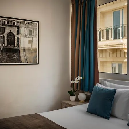 The Howard Hotel