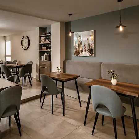 The Howard Hotel 3*