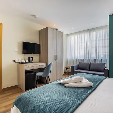 The Howard Hotel